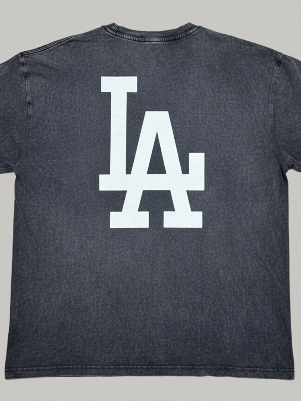 Los Angeles LA Logo Graphic Tee - ‘Mr. 1 of a kind’ • Size XL • nwot